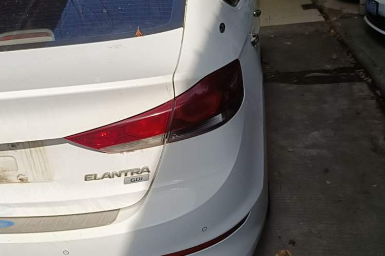 Used Hyundai Elantra (6th Generation / Lingdong) 2018 1.6L Automatic 15th Anniversary Special Edition Right Rear Taillight