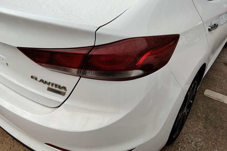 Used Hyundai Elantra (6th Generation / Lingdong) 2018 1.4T Dual-Clutch Xuan Dong · Dynamic Edition Right Rear Taillight
