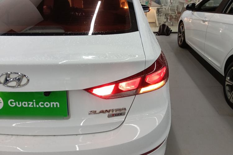 Used Hyundai Elantra (6th Generation / Lingdong) 2018 1.4T Dual-Clutch Xuan Dong · Dynamic Edition Right Rear Taillight