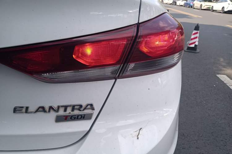 Used Hyundai Elantra (6th Generation / Lingdong) 2018 1.4T Dual-Clutch Xuan Dong · Dynamic Edition Right Rear Taillight