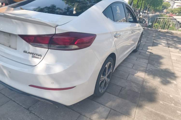 Used Hyundai Elantra (6th Generation / Lingdong) 2018 1.4T Dual-Clutch Xuan Dong · Dynamic Edition Right Rear Taillight