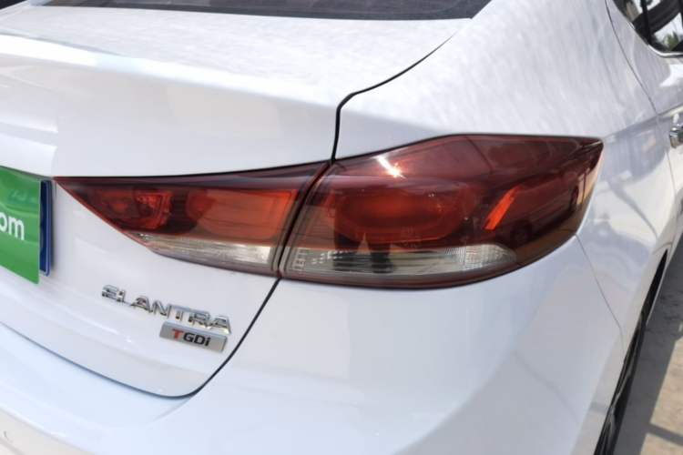 Used Hyundai Elantra (6th Generation / Lingdong) 2018 1.4T Dual-Clutch Xuan Dong · Dynamic Edition Right Rear Taillight
