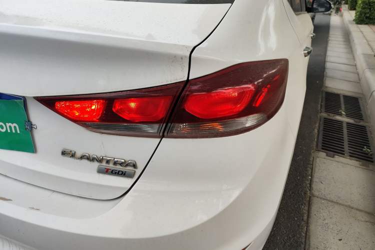 Used Hyundai Elantra (6th Generation / Lingdong) 2018 1.4T Dual-Clutch Xuan Dong · Dynamic Edition Right Rear Taillight