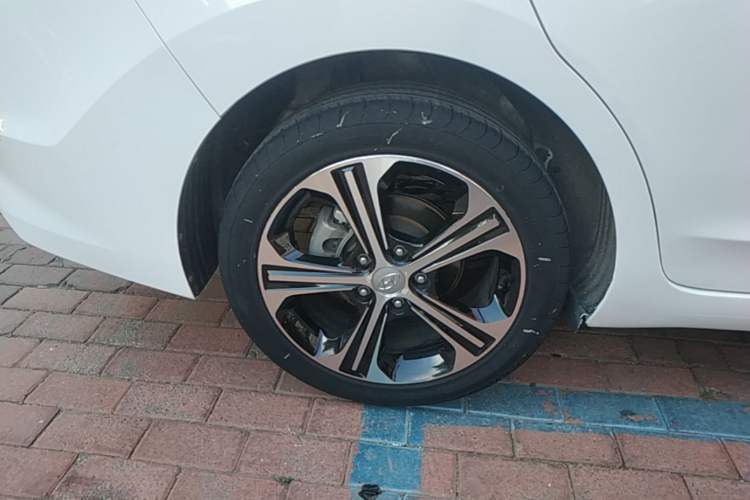 Used Hyundai Elantra (6th Generation / Lingdong) 2018 1.4T Dual-Clutch Xuan Dong · Dynamic Edition Right Rear Wheel Hub