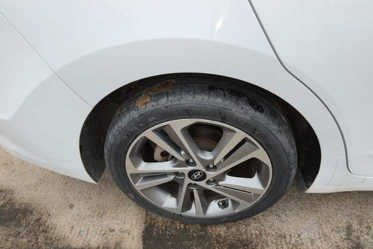 Used Hyundai Elantra (6th Generation / Lingdong) 2018 1.6L Automatic 15th Anniversary Special Edition Right Rear Wheel Hub