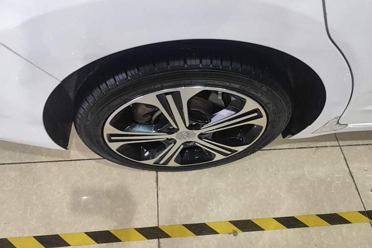 Used Hyundai Elantra (6th Generation / Lingdong) 2018 1.4T Dual-Clutch Xuan Dong · Dynamic Edition Right Rear Wheel Hub