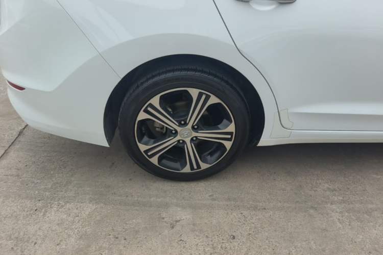 Used Hyundai Elantra (6th Generation / Lingdong) 2018 1.4T Dual-Clutch Xuan Dong · Dynamic Edition Right Rear Wheel Hub