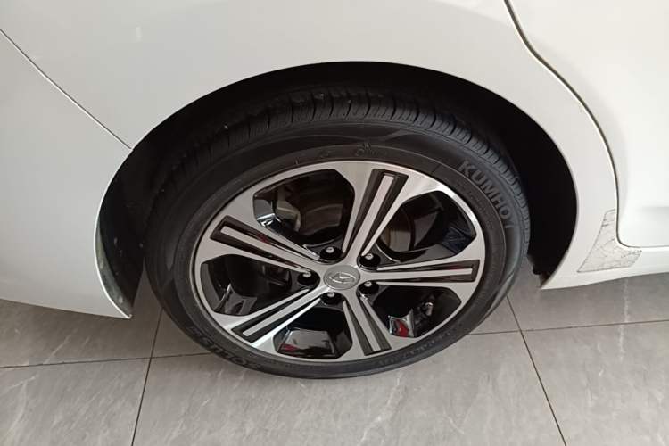 Used Hyundai Elantra (6th Generation / Lingdong) 2018 1.4T Dual-Clutch Xuan Dong · Dynamic Edition Right Rear Wheel Hub