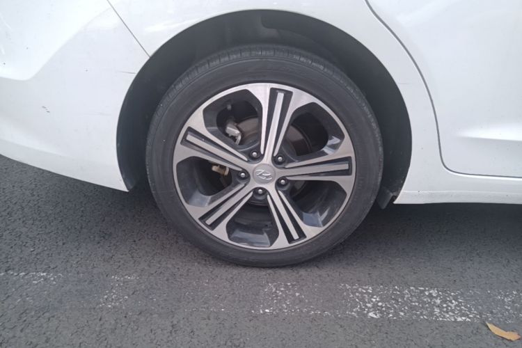 Used Hyundai Elantra (6th Generation / Lingdong) 2018 1.4T Dual-Clutch Xuan Dong · Dynamic Edition Right Rear Wheel Hub