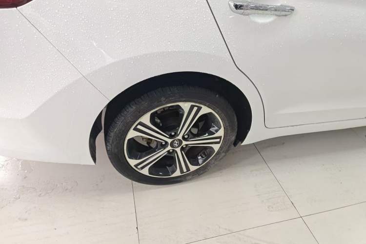 Used Hyundai Elantra (6th Generation / Lingdong) 2018 1.6L Automatic 15th Anniversary Special Edition Right Rear Wheel Hub