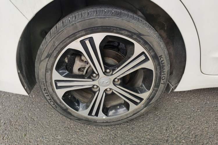 Used Hyundai Elantra (6th Generation / Lingdong) 2018 1.4T Dual-Clutch Xuan Dong · Dynamic Edition Right Rear Wheel Hub