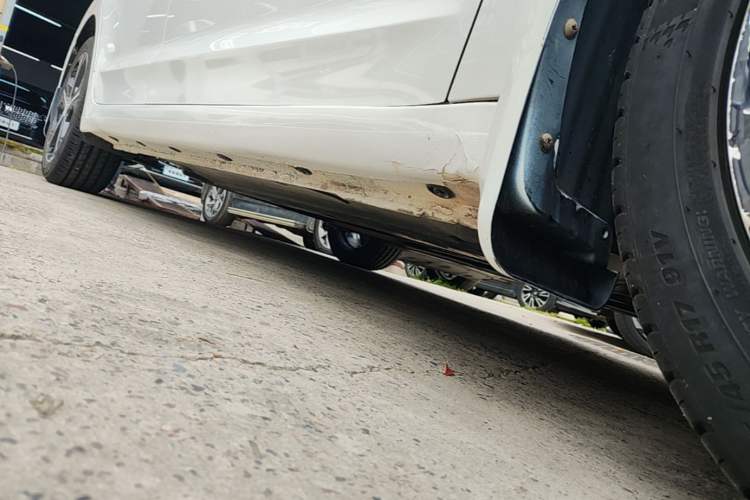 Used Hyundai Elantra (6th Generation / Lingdong) 2018 1.4T Dual-Clutch Xuan Dong · Dynamic Edition Right Side Sill