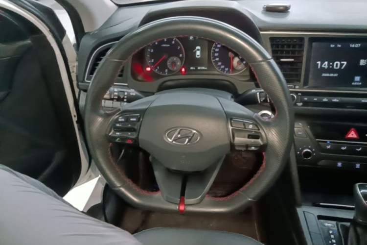 Used Hyundai Elantra (6th Generation / Lingdong) 2018 1.4T Dual-Clutch Xuan Dong · Dynamic Edition Steering Wheel
