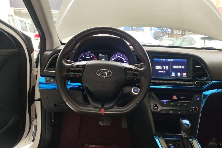 Used Hyundai Elantra (6th Generation / Lingdong) 2018 1.4T Dual-Clutch Xuan Dong · Dynamic Edition Steering Wheel