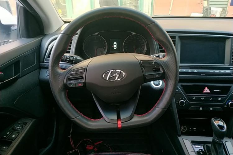 Used Hyundai Elantra (6th Generation / Lingdong) 2018 1.4T Dual-Clutch Xuan Dong · Dynamic Edition Steering Wheel