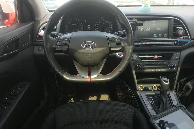 Used Hyundai Elantra (6th Generation / Lingdong) 2018 1.4T Dual-Clutch Xuan Dong · Dynamic Edition Steering Wheel