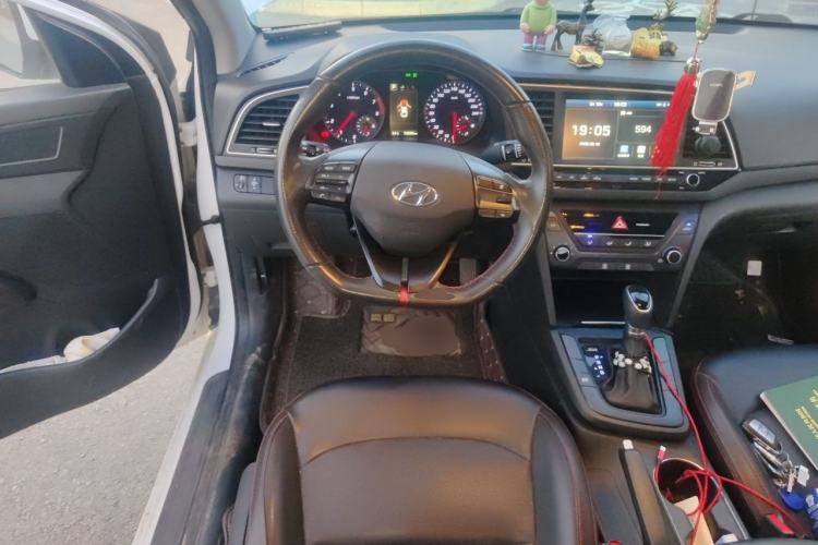 Used Hyundai Elantra (6th Generation / Lingdong) 2018 1.4T Dual-Clutch Xuan Dong · Dynamic Edition Steering Wheel