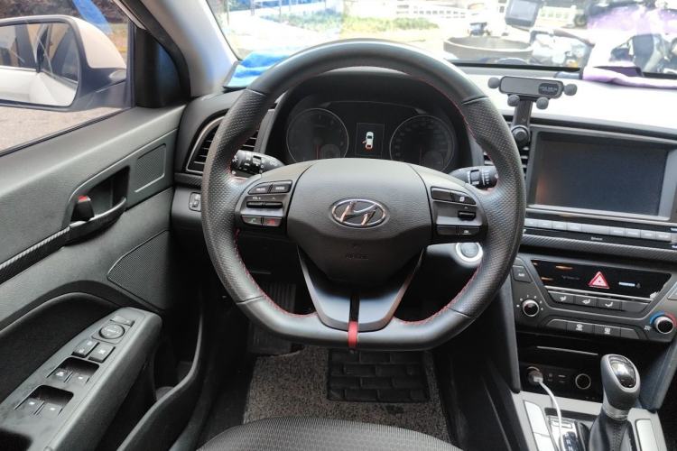 Used Hyundai Elantra (6th Generation / Lingdong) 2018 1.4T Dual-Clutch Xuan Dong · Dynamic Edition Steering Wheel