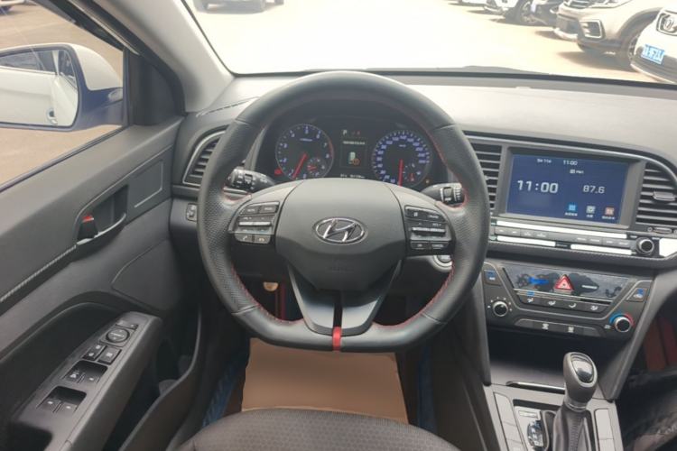 Used Hyundai Elantra (6th Generation / Lingdong) 2018 1.4T Dual-Clutch Xuan Dong · Dynamic Edition Steering Wheel