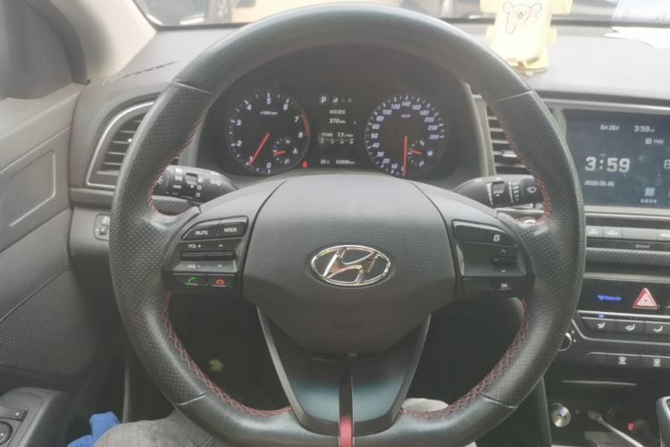 Used Hyundai Elantra (6th Generation / Lingdong) 2018 1.4T Dual-Clutch Xuan Dong · Dynamic Edition Steering Wheel