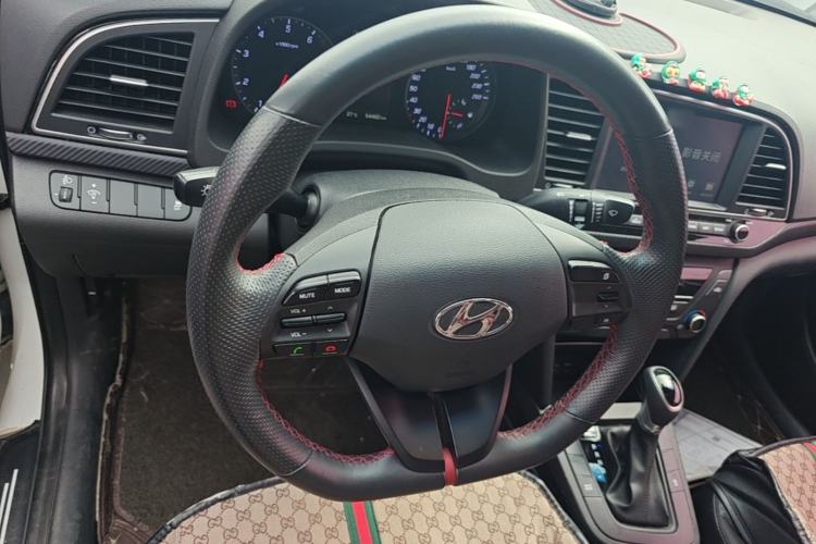 Used Hyundai Elantra (6th Generation / Lingdong) 2018 1.4T Dual-Clutch Xuan Dong · Dynamic Edition Steering Wheel
