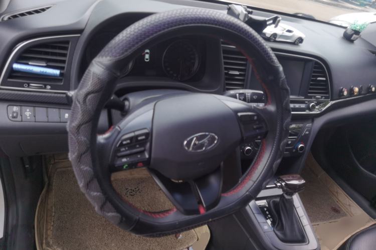 Used Hyundai Elantra (6th Generation / Lingdong) 2018 1.4T Dual-Clutch Xuan Dong · Dynamic Edition Steering Wheel