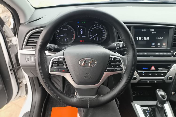 Used Hyundai Elantra (6th Generation / Lingdong) 2018 1.6L Automatic 15th Anniversary Special Edition Steering Wheel
