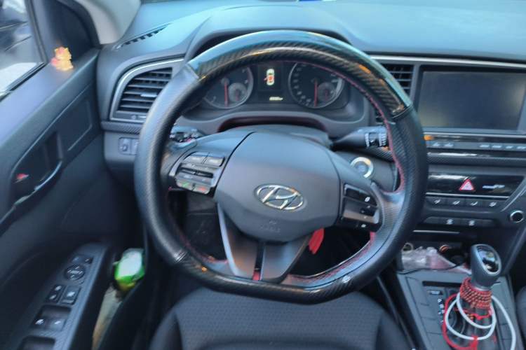 Used Hyundai Elantra (6th Generation / Lingdong) 2018 1.4T Dual-Clutch Xuan Dong · Dynamic Edition Steering Wheel
