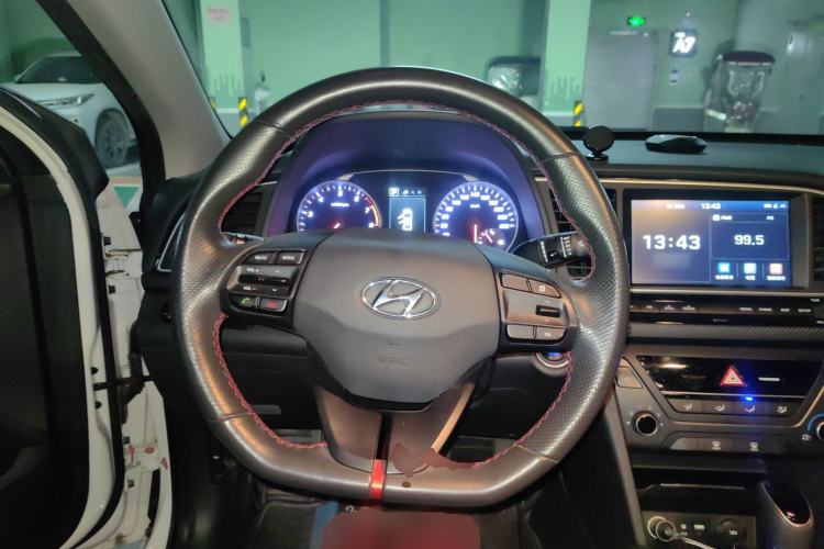 Used Hyundai Elantra (6th Generation / Lingdong) 2018 1.4T Dual-Clutch Xuan Dong · Dynamic Edition Steering Wheel