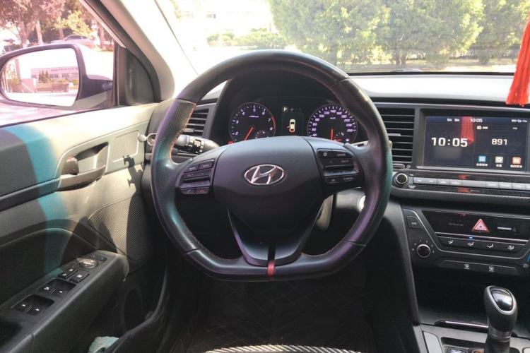 Used Hyundai Elantra (6th Generation / Lingdong) 2018 1.4T Dual-Clutch Xuan Dong · Dynamic Edition Steering Wheel