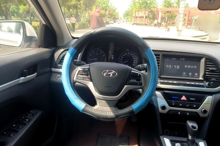 Used Hyundai Elantra (6th Generation / Lingdong) 2018 1.6L Automatic 15th Anniversary Special Edition Steering Wheel