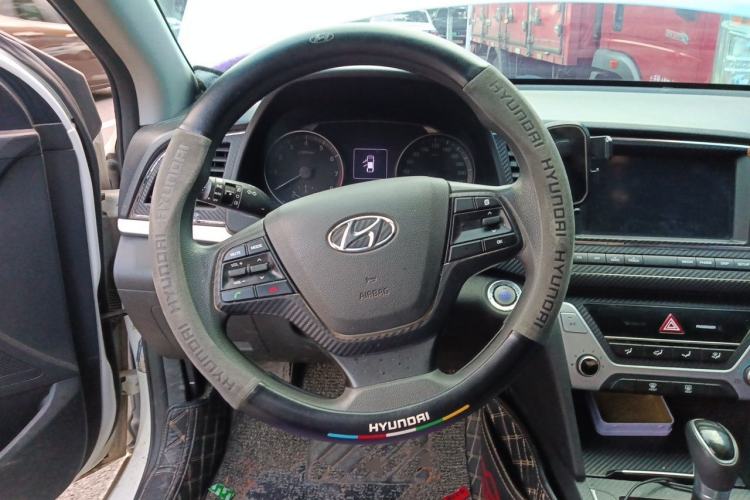 Used Hyundai Elantra (6th Generation / Lingdong) 2018 1.6L Automatic 15th Anniversary Special Edition Steering Wheel