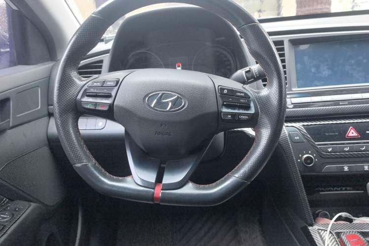 Used Hyundai Elantra (6th Generation / Lingdong) 2018 1.4T Dual-Clutch Xuan Dong · Dynamic Edition Steering Wheel