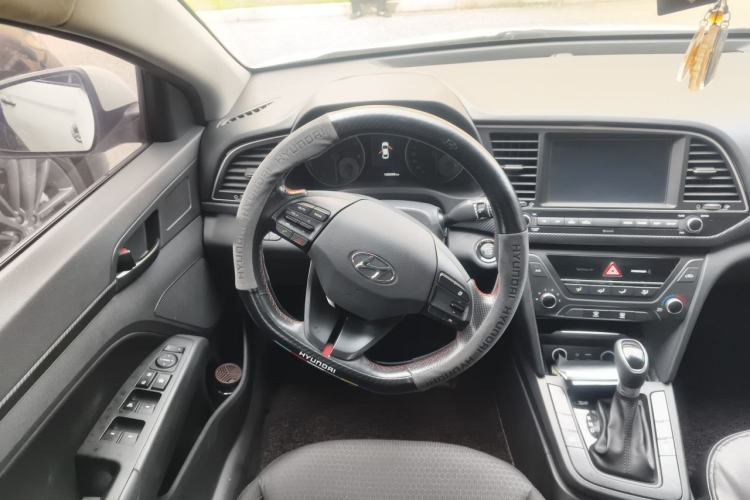 Used Hyundai Elantra (6th Generation / Lingdong) 2018 1.4T Dual-Clutch Xuan Dong · Dynamic Edition Steering Wheel
