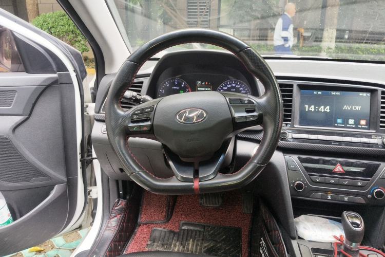 Used Hyundai Elantra (6th Generation / Lingdong) 2018 1.4T Dual-Clutch Xuan Dong · Dynamic Edition Steering Wheel