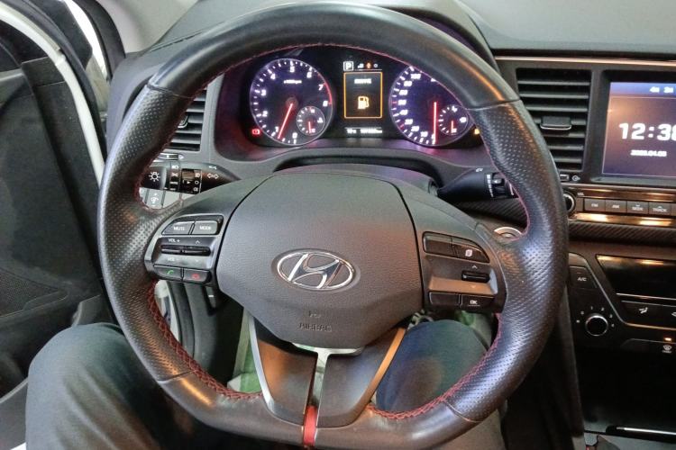 Used Hyundai Elantra (6th Generation / Lingdong) 2018 1.4T Dual-Clutch Xuan Dong · Dynamic Edition Steering Wheel
