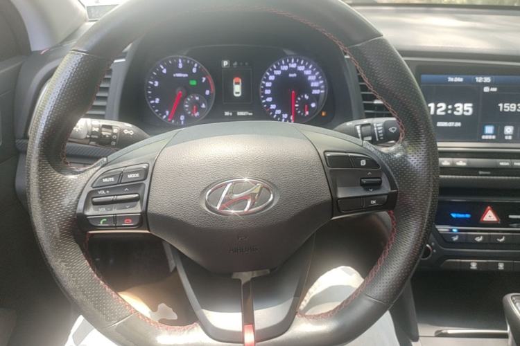 Used Hyundai Elantra (6th Generation / Lingdong) 2018 1.4T Dual-Clutch Xuan Dong · Dynamic Edition Steering Wheel