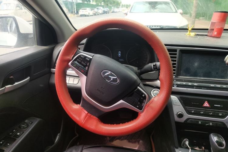 Used Hyundai Elantra (6th Generation / Lingdong) 2018 1.6L Automatic 15th Anniversary Special Edition Steering Wheel