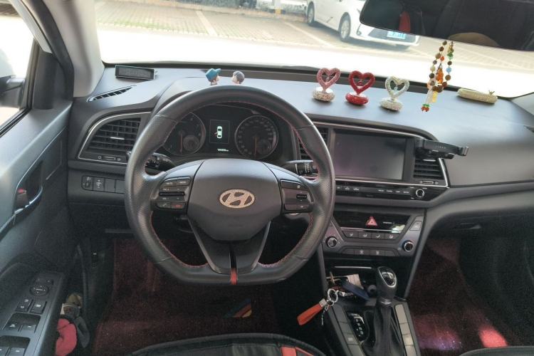 Used Hyundai Elantra (6th Generation / Lingdong) 2018 1.4T Dual-Clutch Xuan Dong · Dynamic Edition Steering Wheel