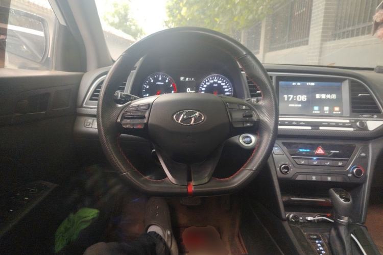 Used Hyundai Elantra (6th Generation / Lingdong) 2018 1.4T Dual-Clutch Xuan Dong · Dynamic Edition Steering Wheel