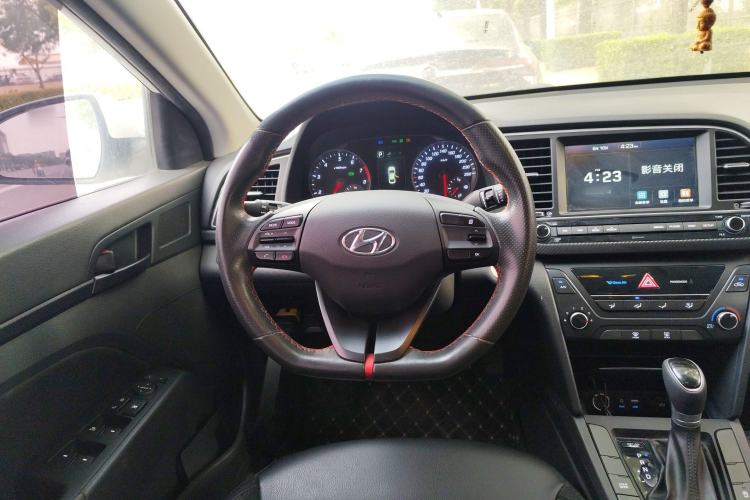 Used Hyundai Elantra (6th Generation / Lingdong) 2018 1.4T Dual-Clutch Xuan Dong · Dynamic Edition Steering Wheel
