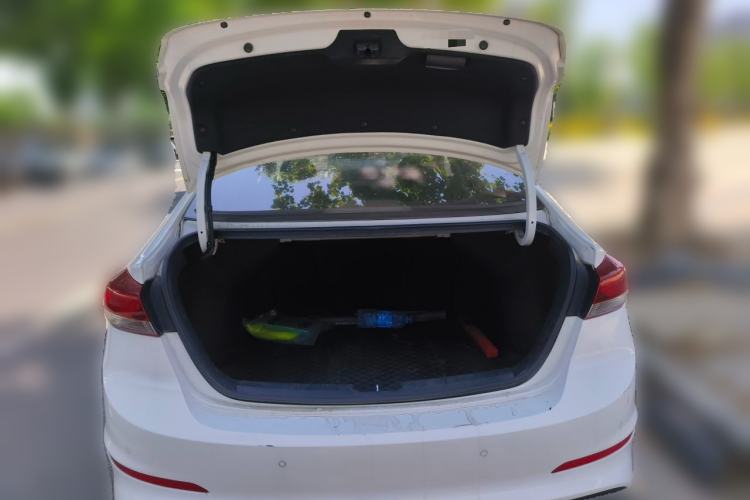 Used Hyundai Elantra (6th Generation / Lingdong) 2018 1.6L Automatic 15th Anniversary Special Edition Trunk