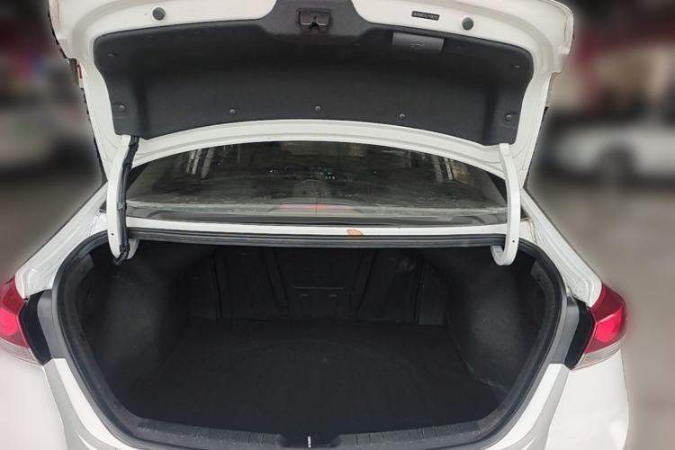 Used Hyundai Elantra (6th Generation / Lingdong) 2018 1.4T Dual-Clutch Xuan Dong · Dynamic Edition Trunk
