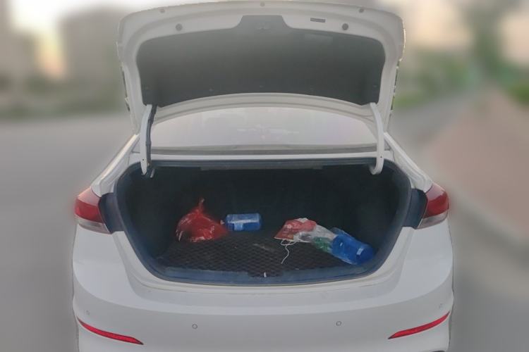 Used Hyundai Elantra (6th Generation / Lingdong) 2018 1.4T Dual-Clutch Xuan Dong · Dynamic Edition Trunk