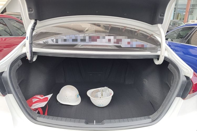 Used Hyundai Elantra (6th Generation / Lingdong) 2018 1.4T Dual-Clutch Xuan Dong · Dynamic Edition Trunk
