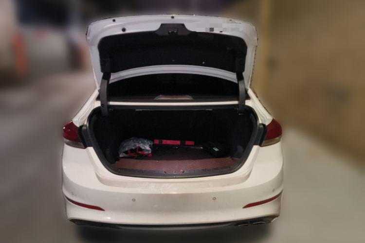 Used Hyundai Elantra (6th Generation / Lingdong) 2018 1.4T Dual-Clutch Xuan Dong · Dynamic Edition Trunk