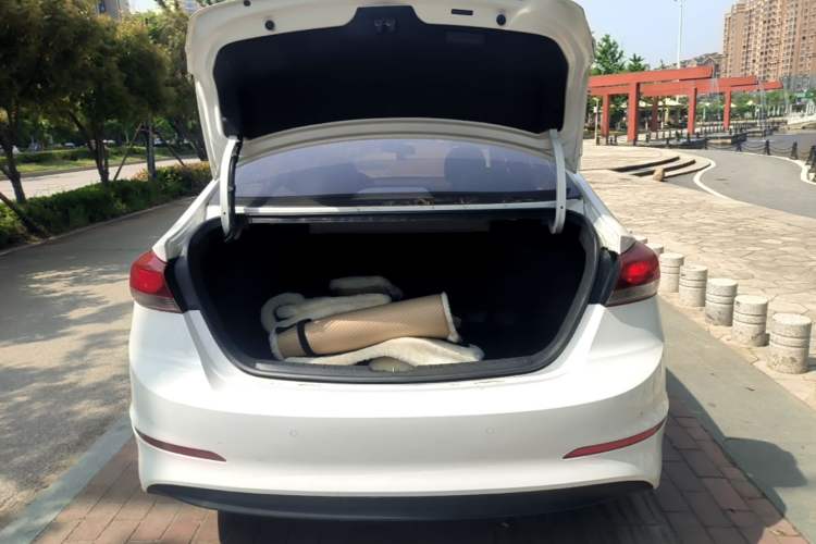 Used Hyundai Elantra (6th Generation / Lingdong) 2018 1.6L Automatic 15th Anniversary Special Edition Trunk