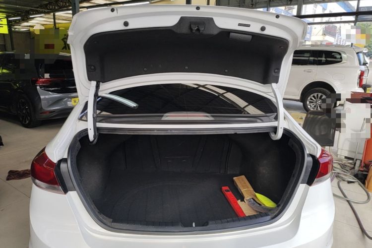 Used Hyundai Elantra (6th Generation / Lingdong) 2018 1.4T Dual-Clutch Xuan Dong · Dynamic Edition Trunk