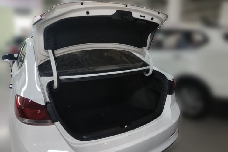 Used Hyundai Elantra (6th Generation / Lingdong) 2018 1.4T Dual-Clutch Xuan Dong · Dynamic Edition Trunk