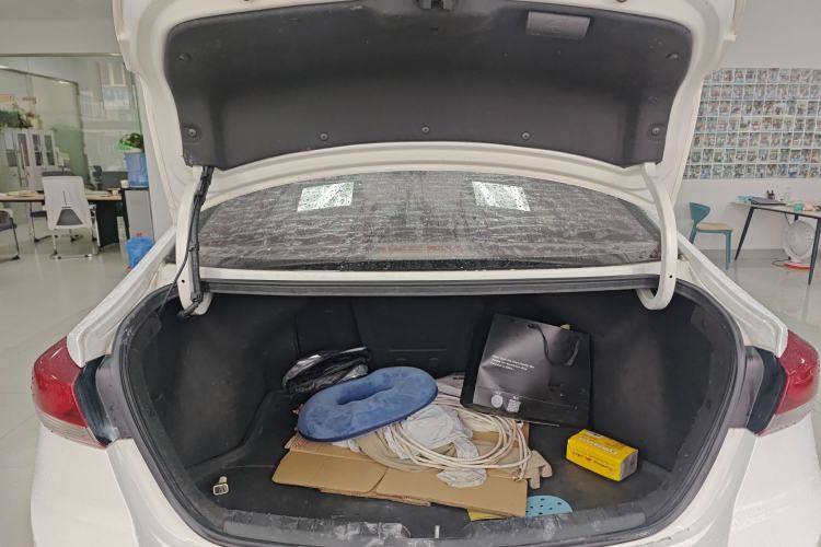 Used Hyundai Elantra (6th Generation / Lingdong) 2018 1.6L Automatic 15th Anniversary Special Edition Trunk